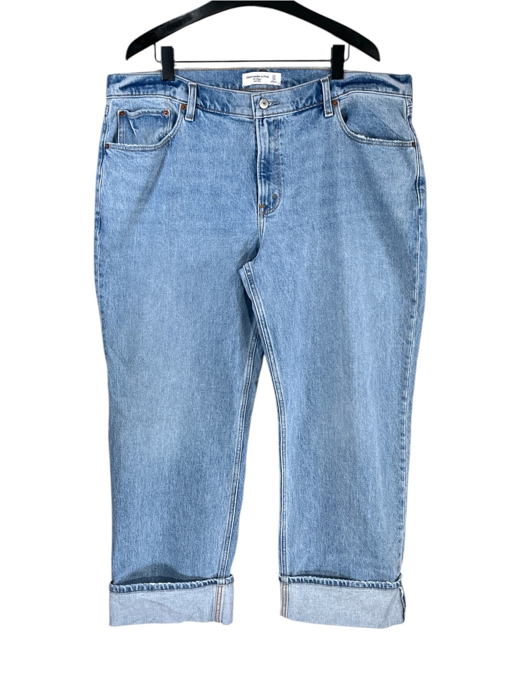 Abercrombie & Fitch The Baggy Low Rise Jean With Cuffed Hem Size 33/16S Short - Picture 3 of 8